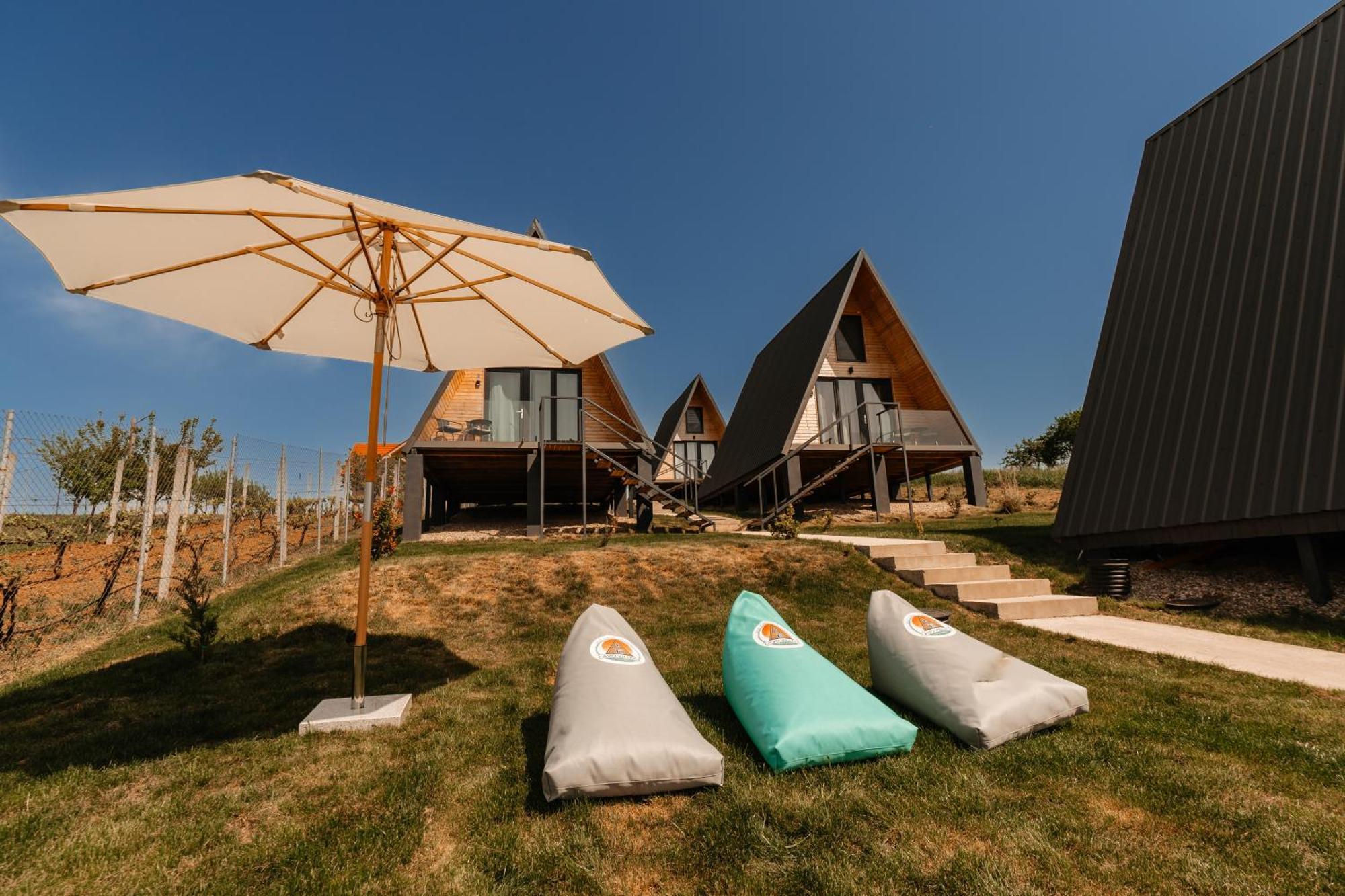 Cavo Village- Cabins Rental Baile 1 Mai Rontau Exterior photo